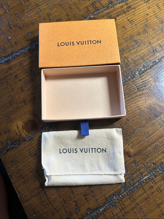 Louis Vuitton Accessories - Louis Vuitton Orange Box with Beige Dust Pouch and Blue Pull Tab